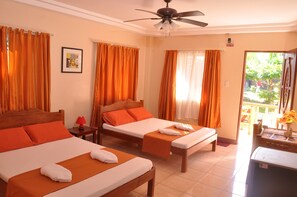 Egyptian cotton sheets, premium bedding, Select Comfort beds - Slam's Garden Dive Resort (Daanbantayan)