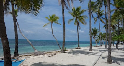 Slam's Garden Dive Resort