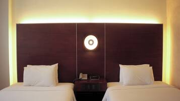 1 bedroom, in-room safe, desk, free WiFi