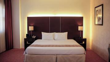 Executive Suite | In-room safe, desk, free WiFi, bed sheets