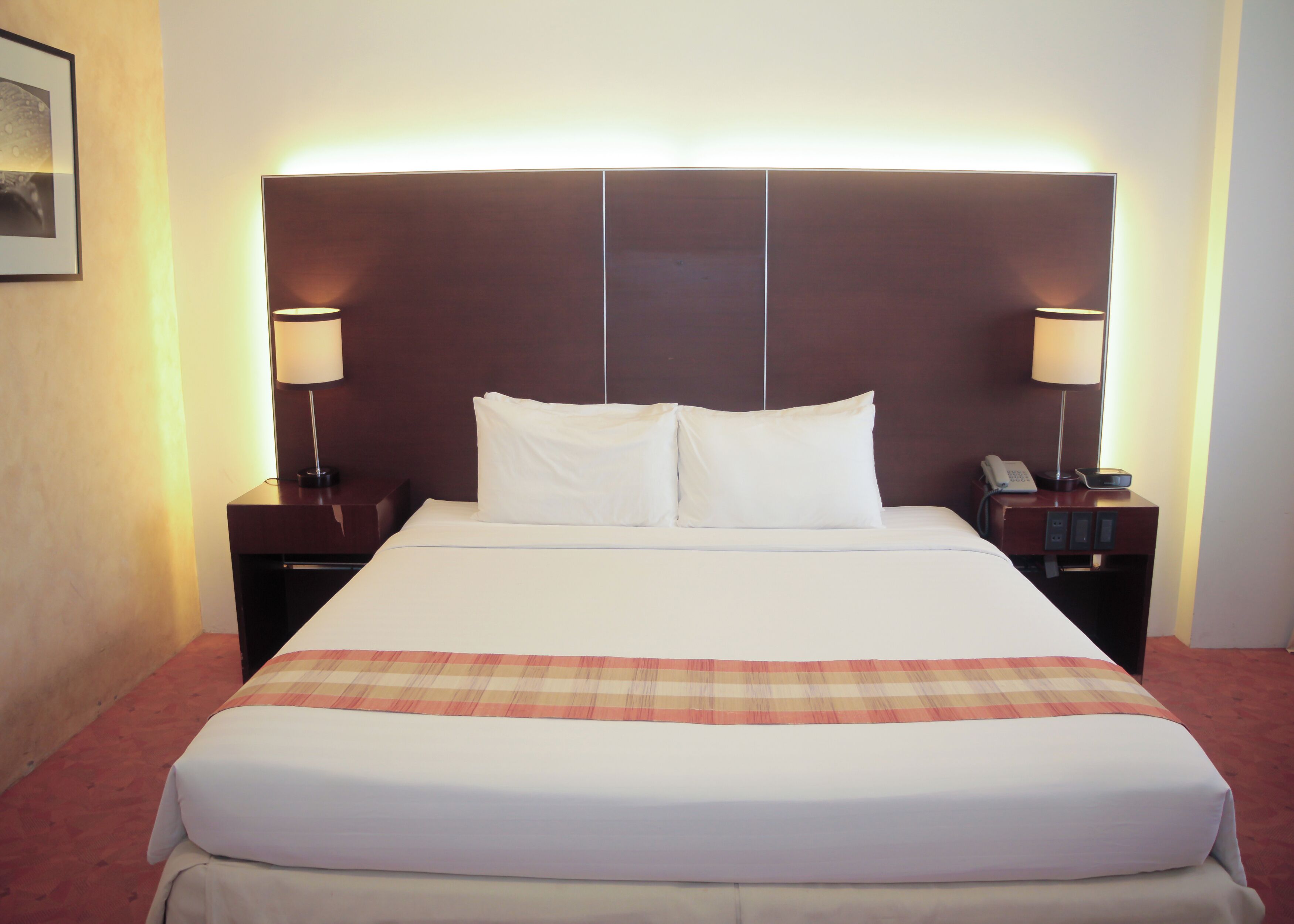 Junior Suite | In-room safe, desk, free WiFi, bed sheets