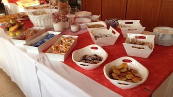 Café da manhã continental grátis todos os dias