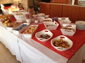 Desayuno continental incluido todos los días