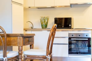 Deluxe Studio | Private kitchen