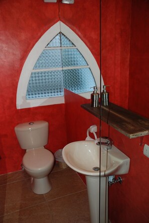 Bathroom - La Casa Amarilla (Quito)