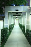 Entrada al alojamiento