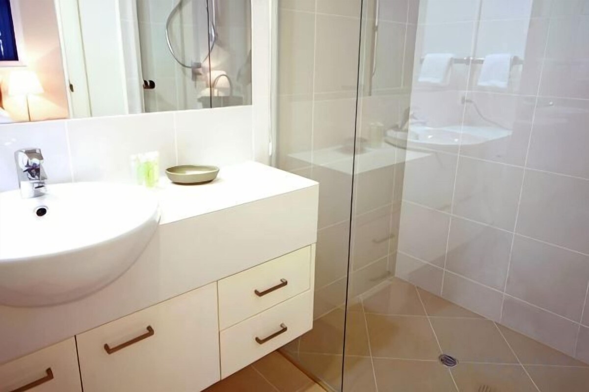 Free toiletries, hair dryer, towels