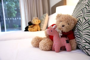 Premium bedding, Select Comfort beds, desk, blackout curtains