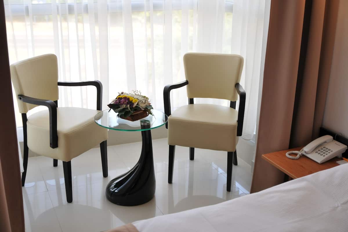 minibar, in-room safe, desk, laptop workspace