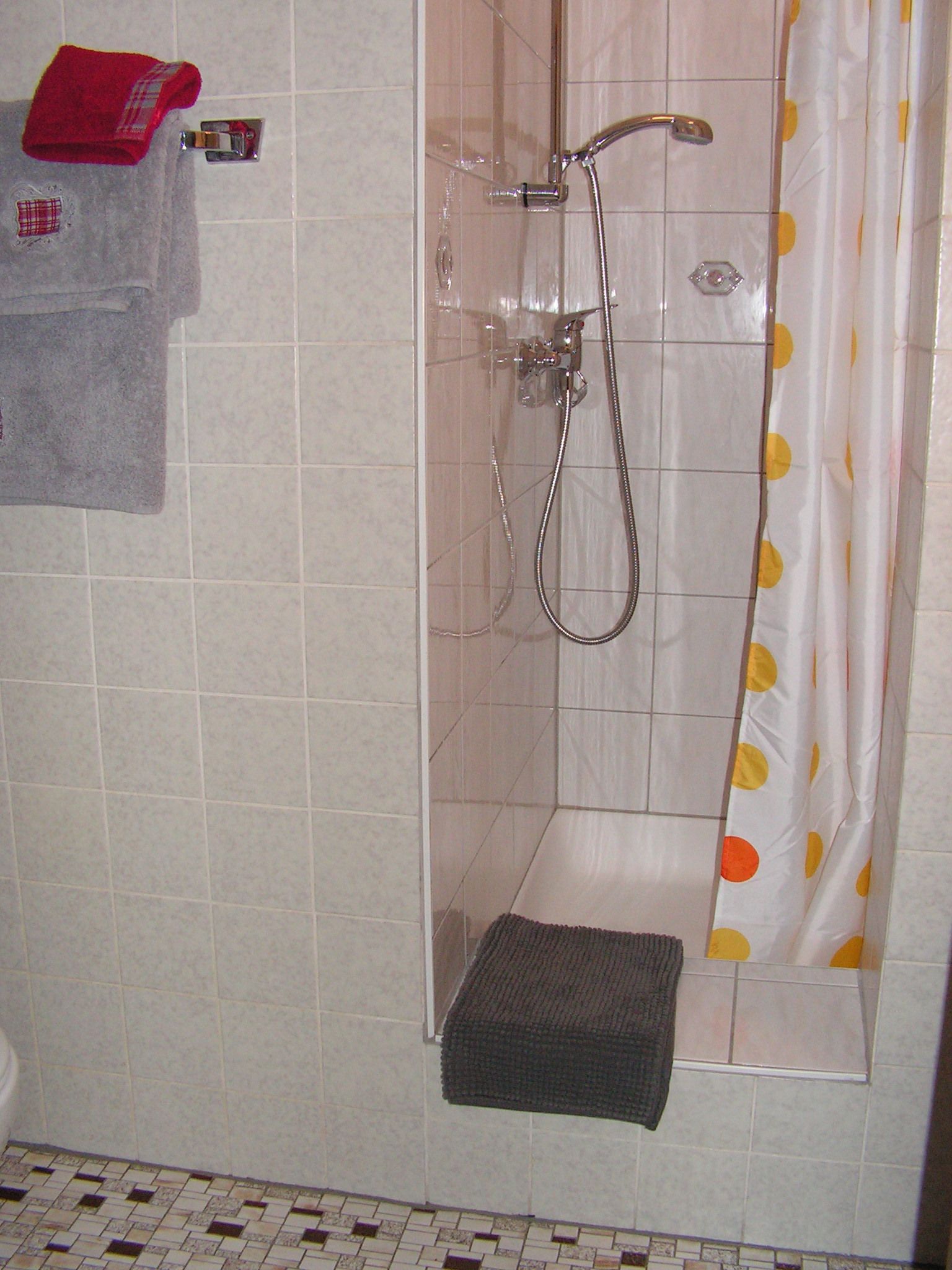 bathroom | shower, free toiletries, hair dryer, towels