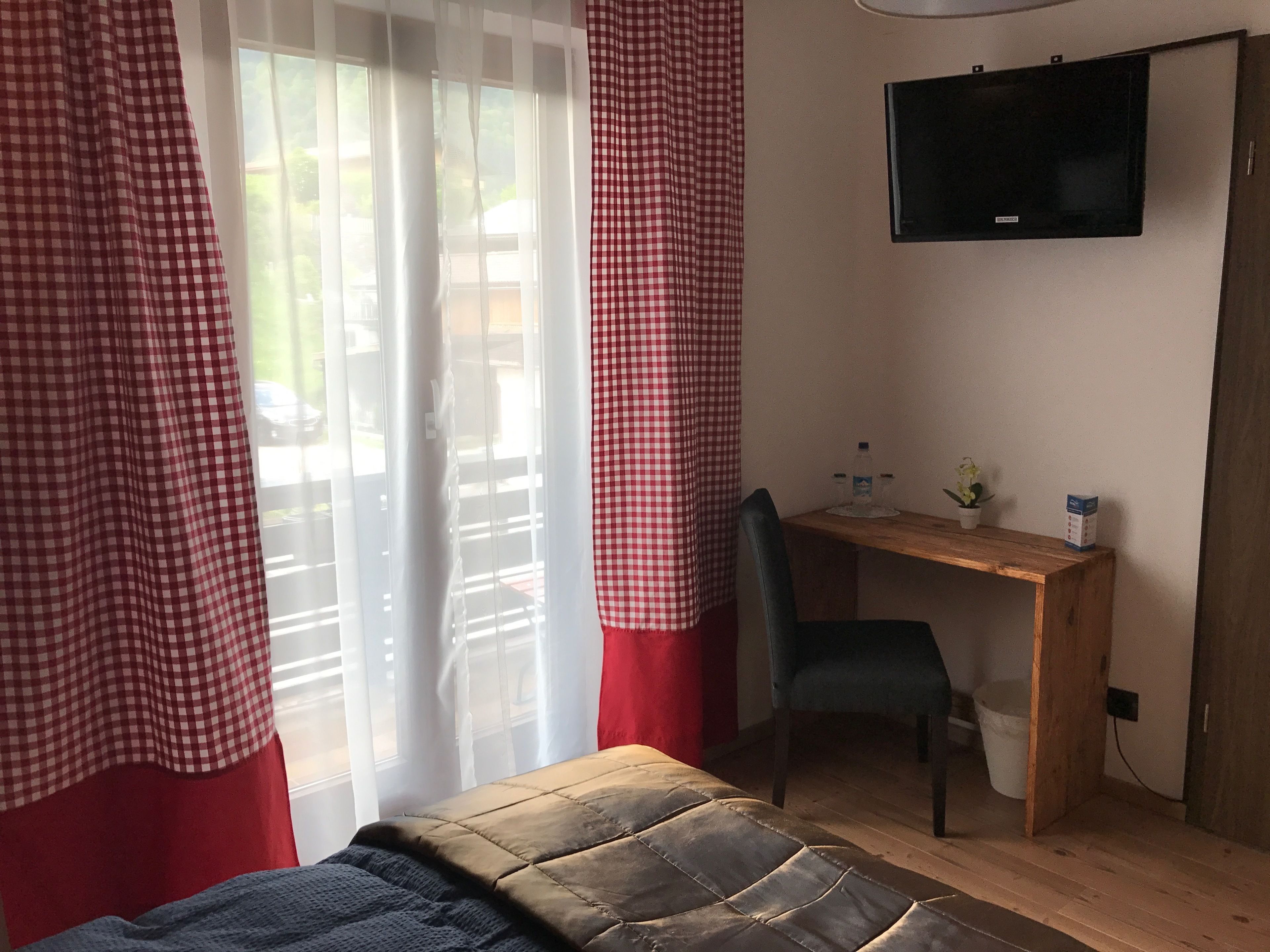 standard double room, balcony | in-room safe, desk, soundproofing, cots/infant beds