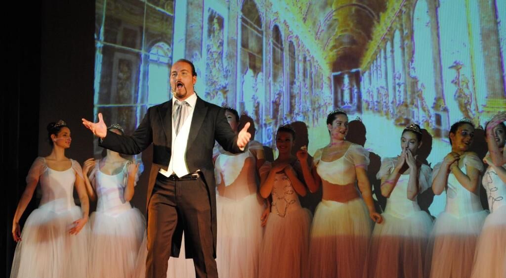 outdoor banquet area