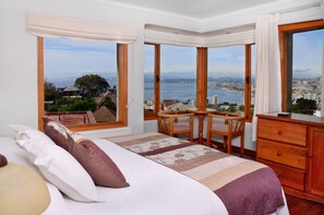 ダブルルーム | 高級寝具、防音設備、アイロン / アイロン台、可動式ベッド