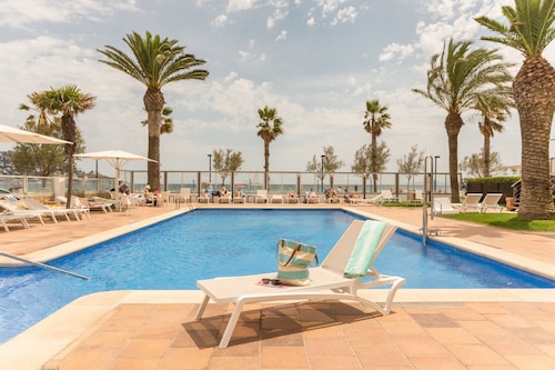 Hotel Monterrey Roses by Pierre & Vacances
