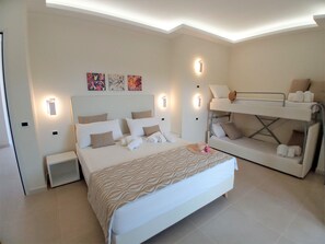 Standard Room, Terrace | In-room safe, iron/ironing board, free WiFi - Il Calabriano Villaggio Residence (Zambrone)