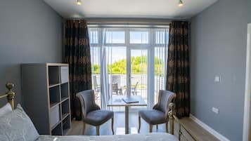 Deluxe Double Room, Private Bathroom | Soundproofing