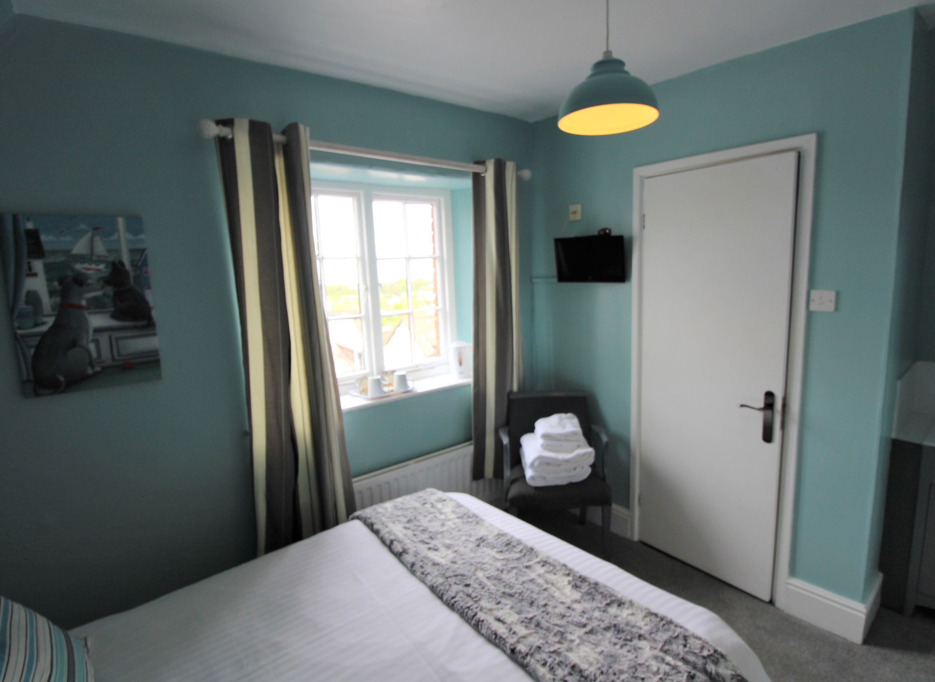 double or twin room, ensuite | iron/ironing board, free wifi