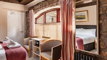 Habitación doble Deluxe, baño en la habitación