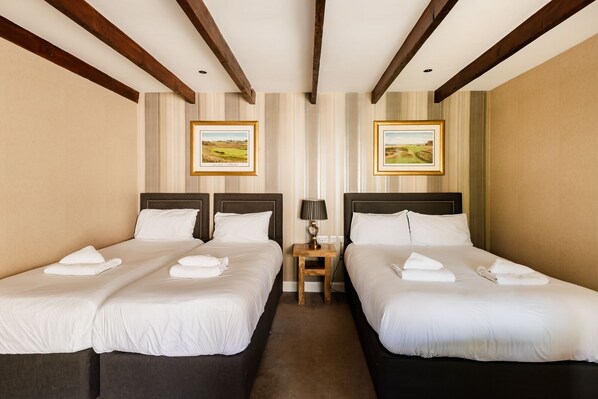 جناح ديلوكس - بحمام داخل الغرفة | تناول الطعام