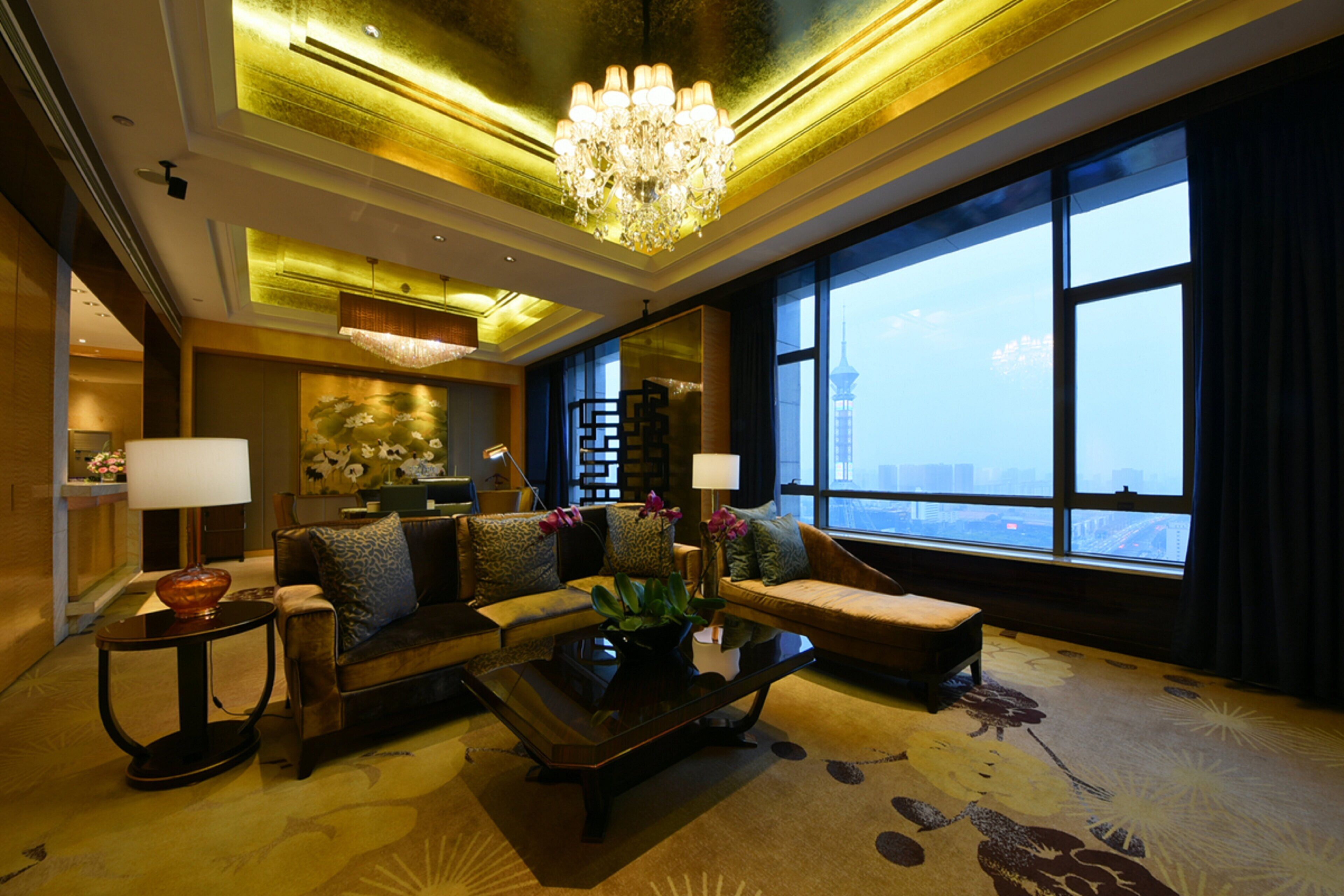 1 bedroom, minibar, desk, soundproofing