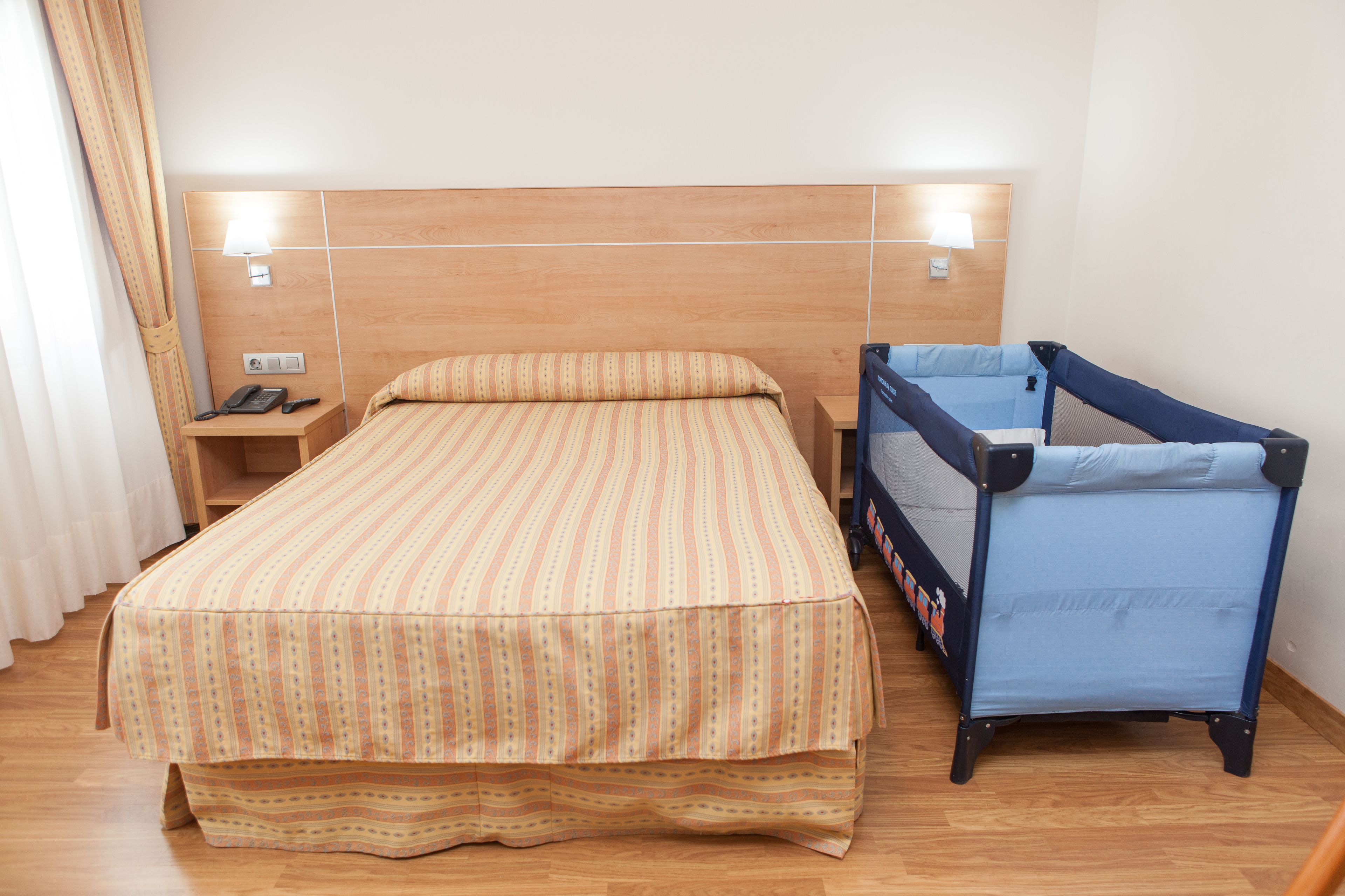 standard double room | minibar, in-room safe, desk, blackout curtains