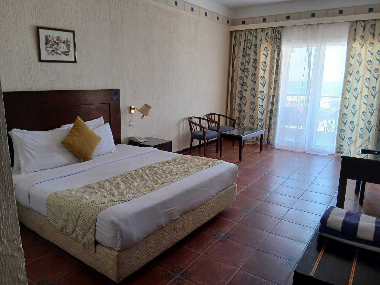 Minibar, in-room safe, rollaway beds, WiFi