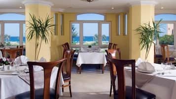 2 restoran, melayani sarapan, makan siang; sajian masakan Mediterania