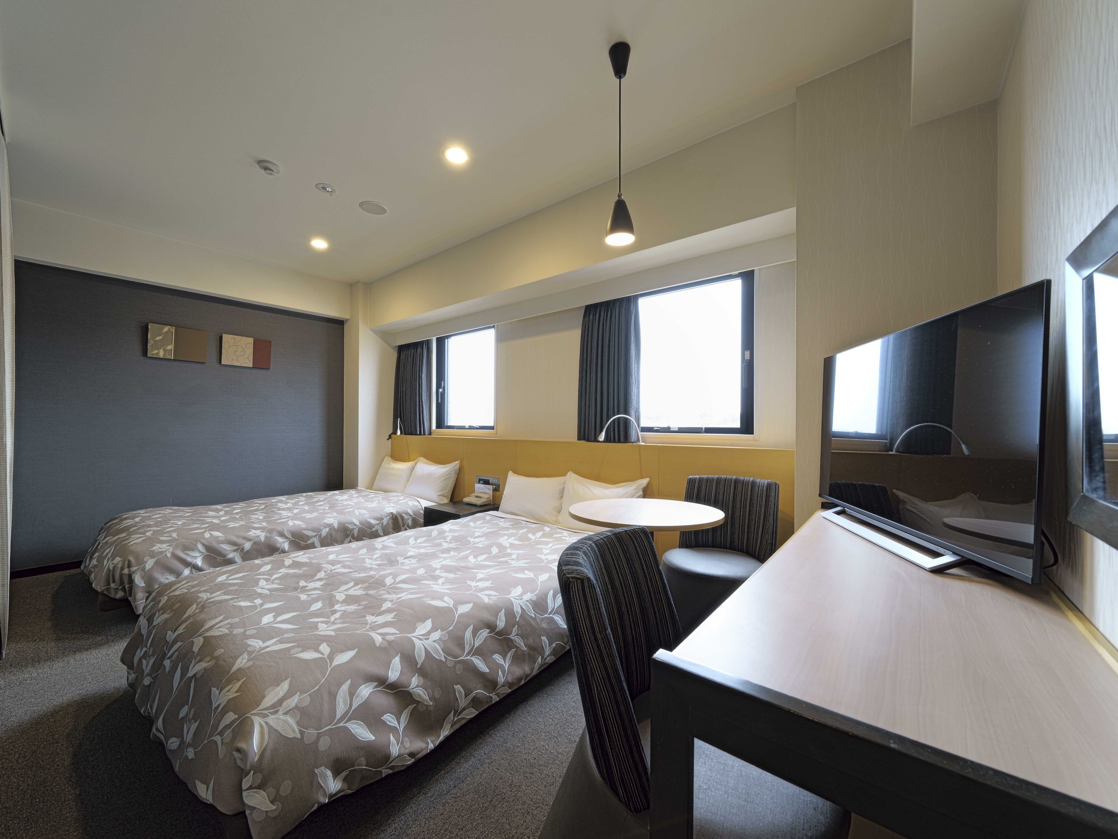superior twin room, non smoking | desk, blackout curtains, soundproofing, iron/ironing board