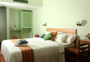 Premium bedding, Select Comfort beds, in-room safe, desk