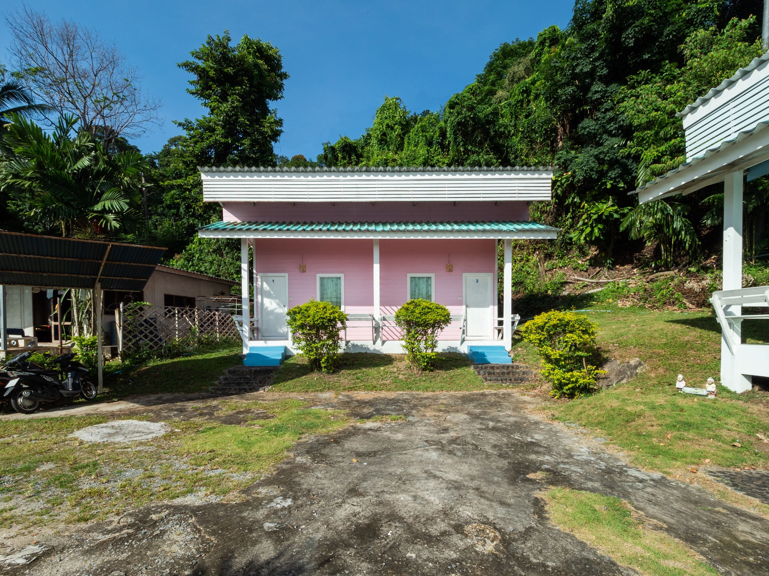 ด้านหน้าที่พัก