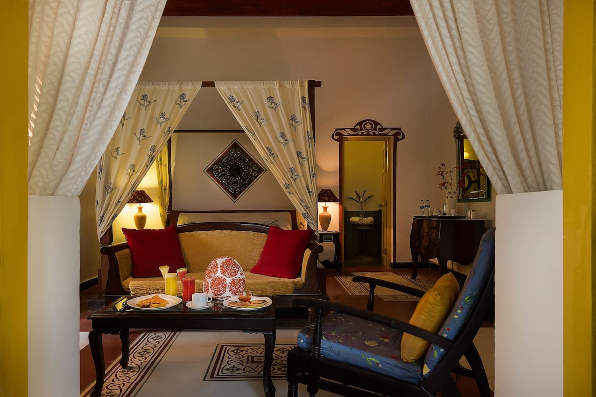1 bedroom, premium bedding, memory-foam beds, minibar