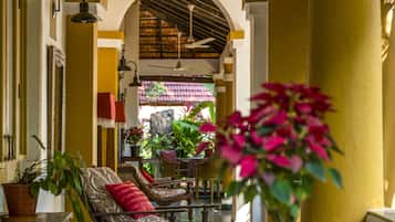 Casa Favourite | Balcony