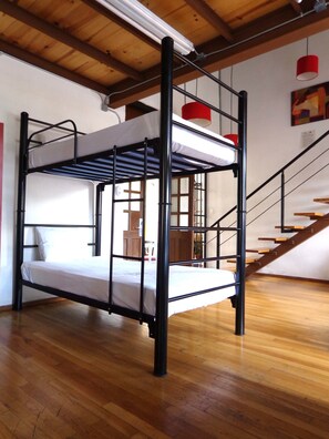 Room - Hostal Regina (Mexico City)