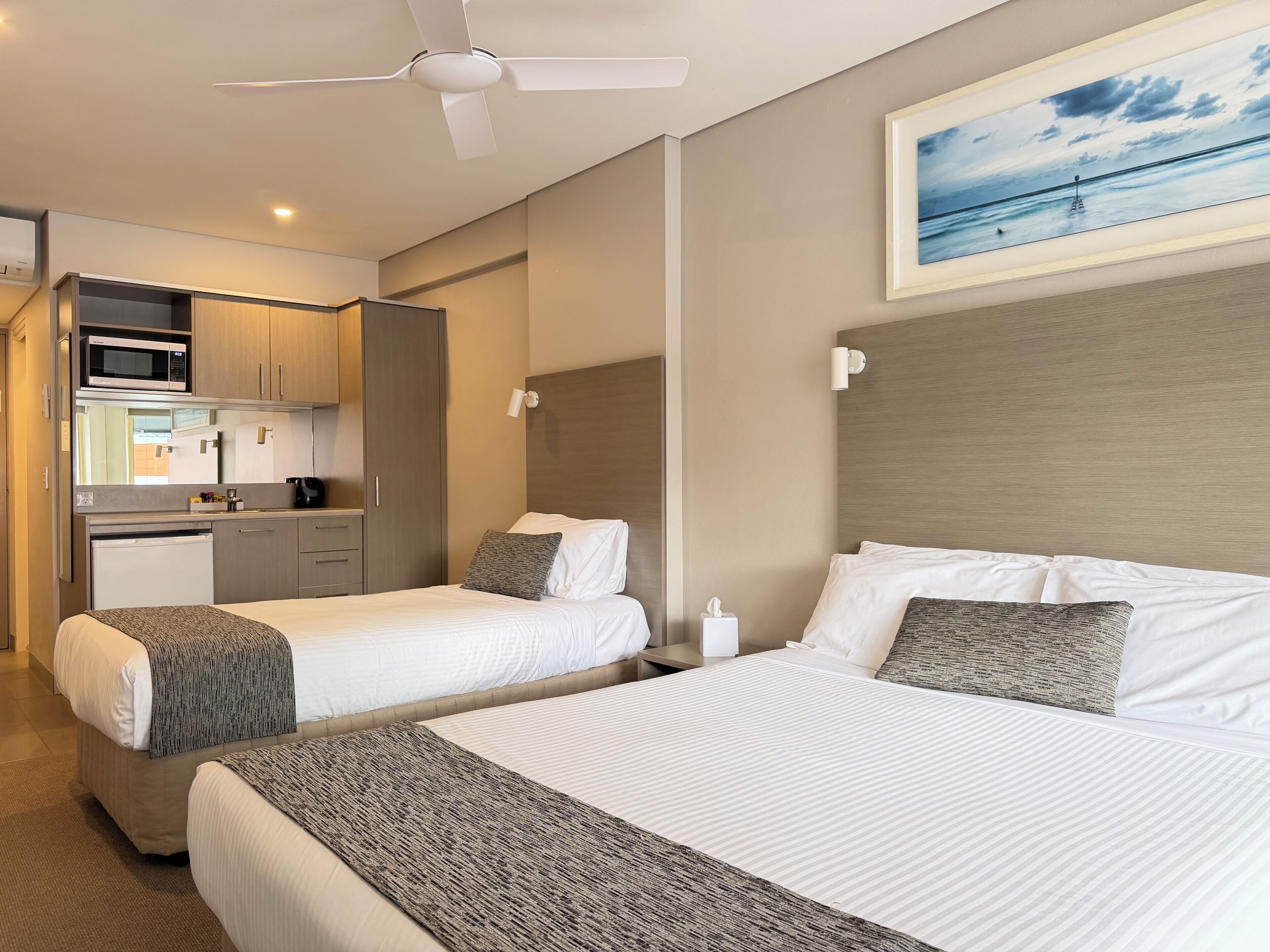 Triple Room, Sea View | Premium bedding, in-room safe, individually furnished