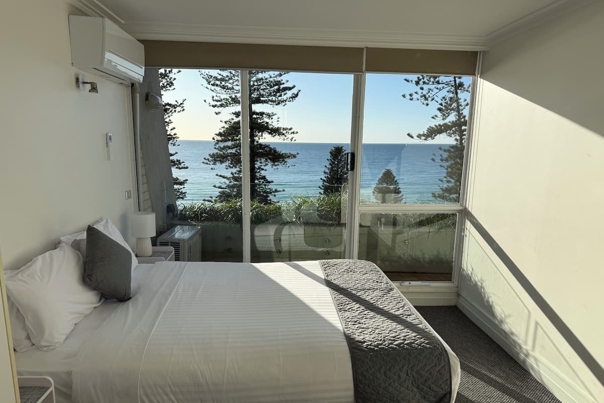 Apartment, 3 Bedrooms | 3 bedrooms, premium bedding, in-room safe, individually furnished