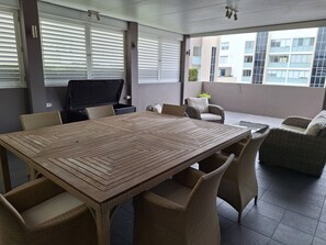 Signature-Apartment, 2 Schlafzimmer, Balkon | Terrasse/Patio