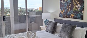 Honeysuckle Executive Apartments