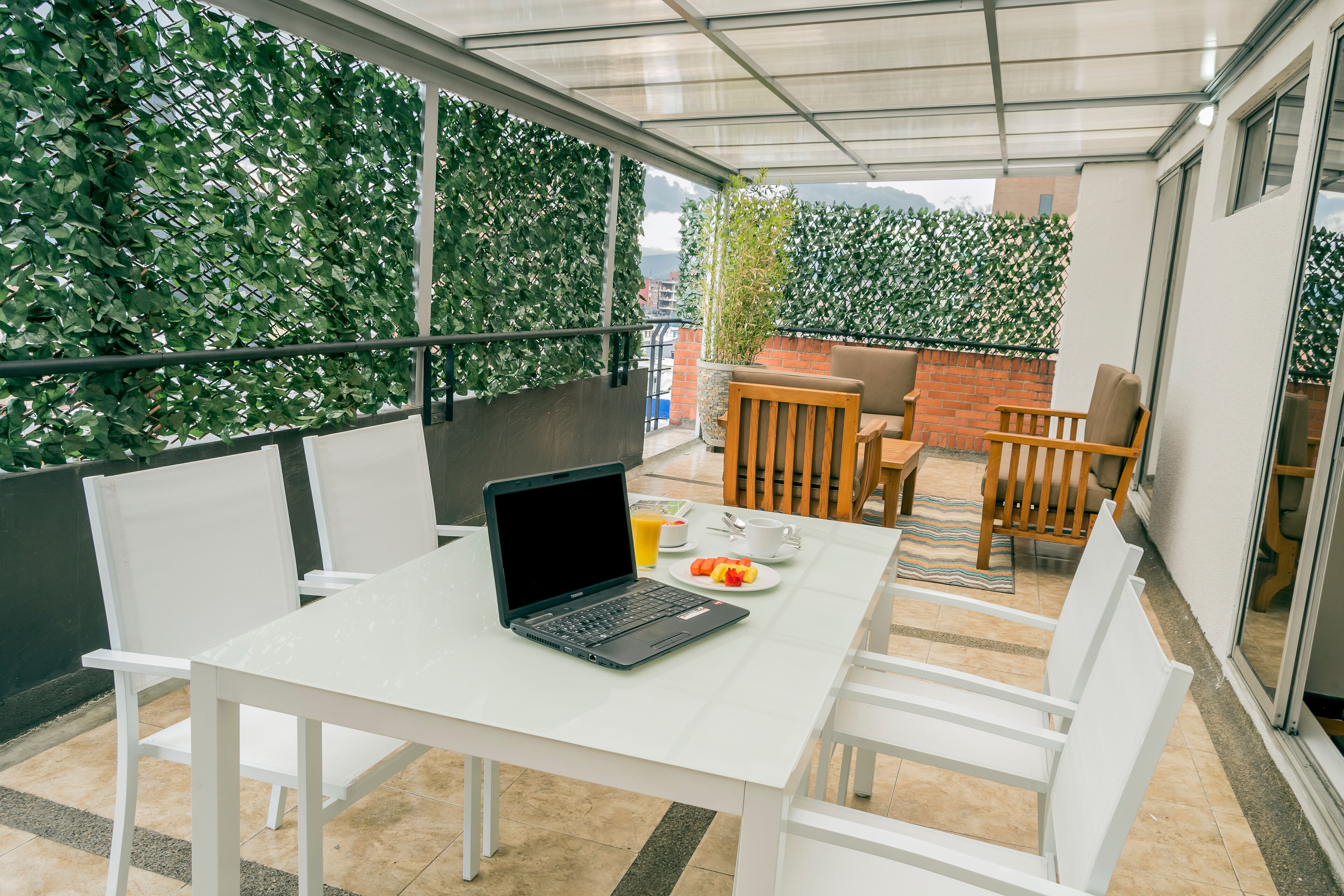 junior room | 1 bedroom, down duvets, in-room safe, desk