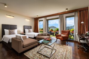 1 غرفة نوم وأغطية فراش متميزة وميني بار وخزنة داخل الغرفة