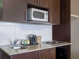 Geladeira, cafeteira/chaleira