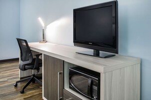 Habitación estándar, 2 camas de matrimonio, no fumadores | Wifi gratis y ropa de cama