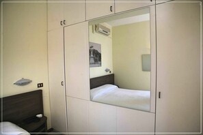 Minibar, in-room safe, desk, free WiFi - I Cugini (Castelfidardo)