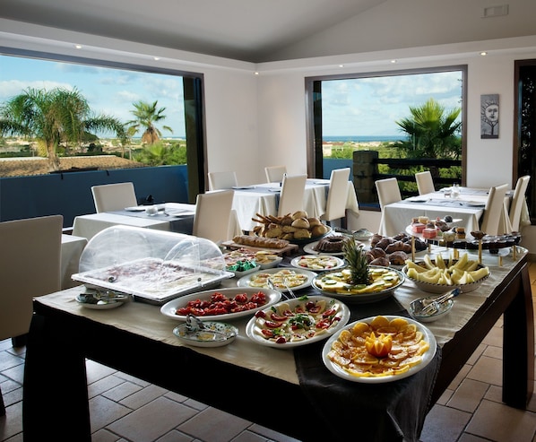 Free daily full breakfast