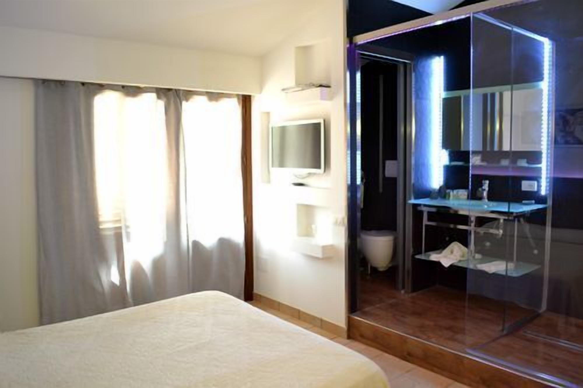 superior double room | 1 bedroom, frette italian sheets, premium bedding, down duvets