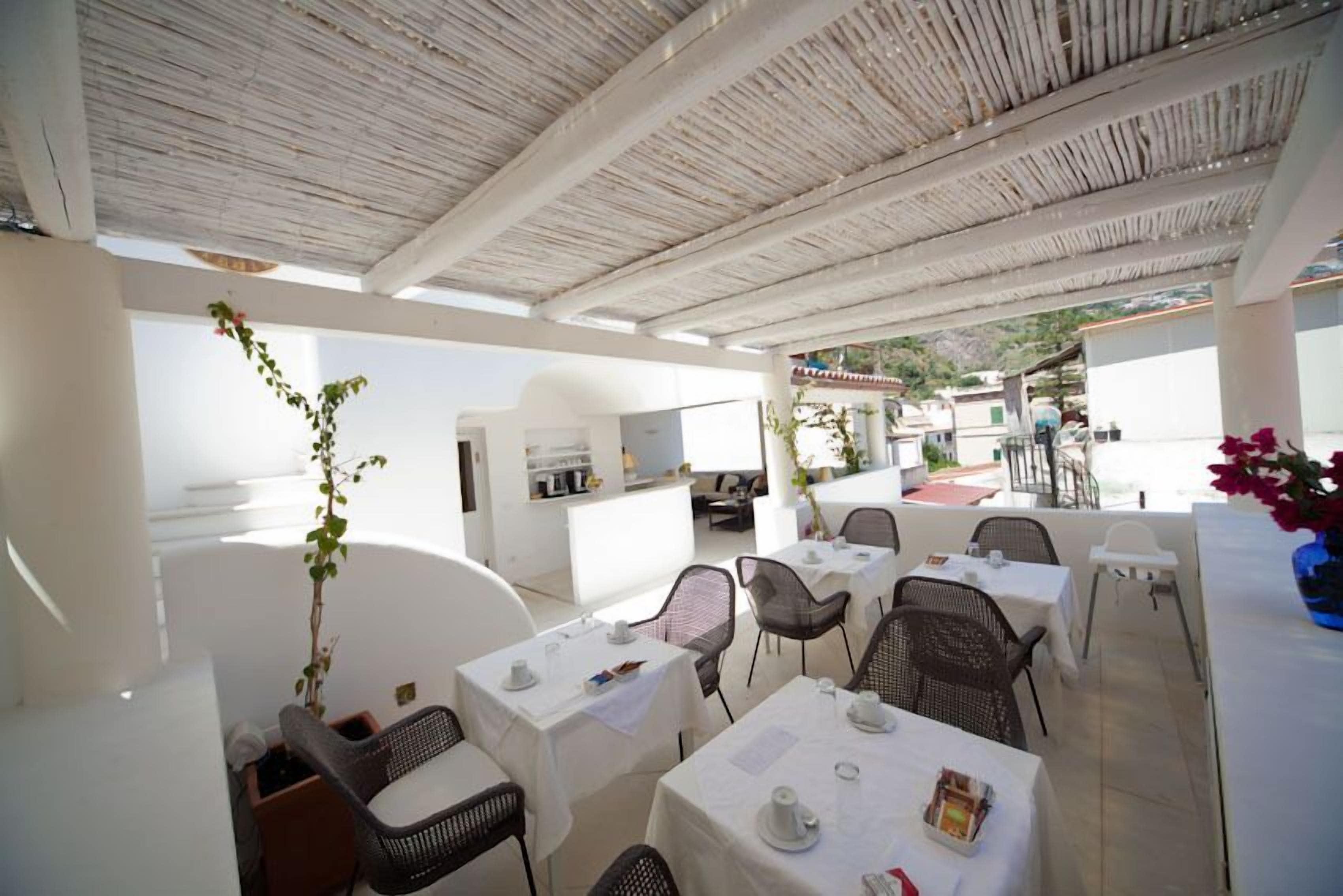 Desayuno continental incluido todos los días