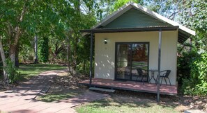 Deluxe Bungalow, Pool View | Iron/ironing board, bed sheets, alarm clocks