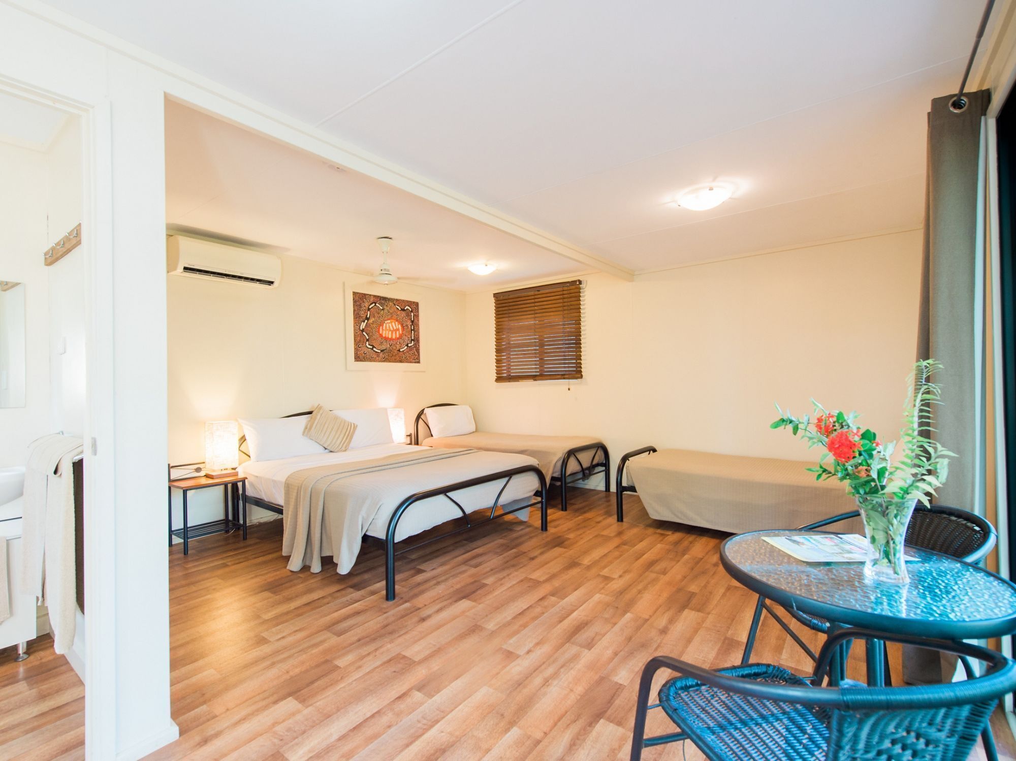 Family Bungalow | Seterika/papan seterika, cadar katil, jam penggera 