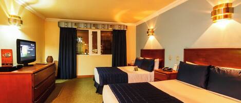 Habitación con 1 cama doble o 2 individuales | 1 dormitorio, ropa de cama de alta calidad, edredones de plumas