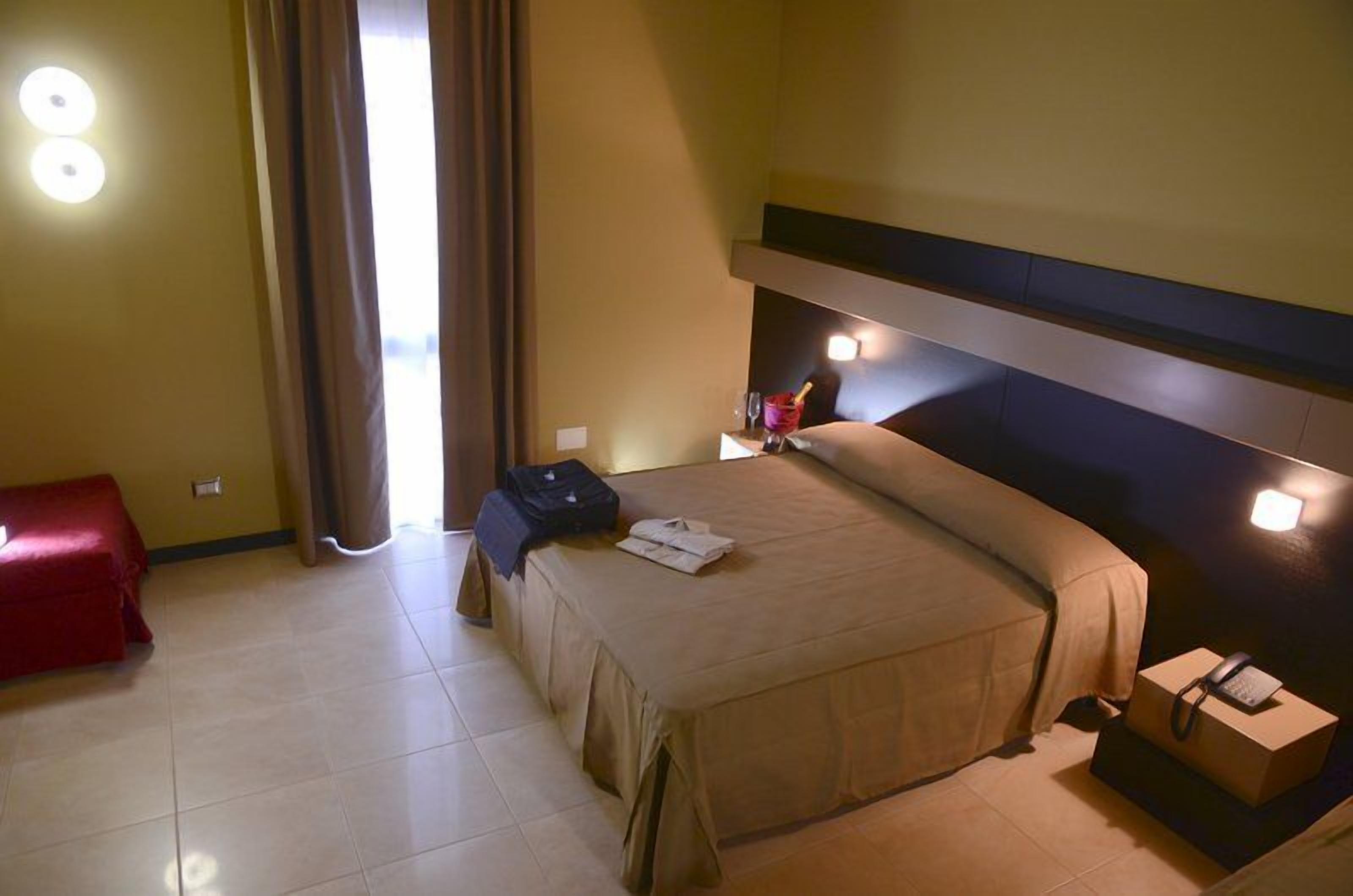 hypo-allergenic bedding, minibar, in-room safe, individually furnished