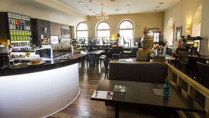 Coffee shop